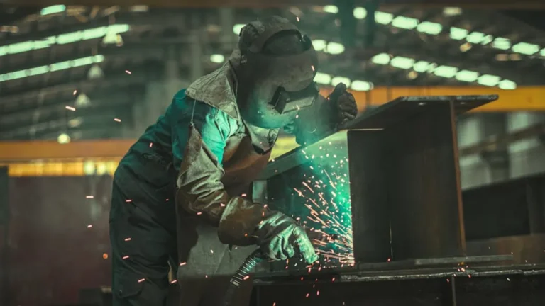 MIG Welding Gas Pressure: Settings and Troubleshooting